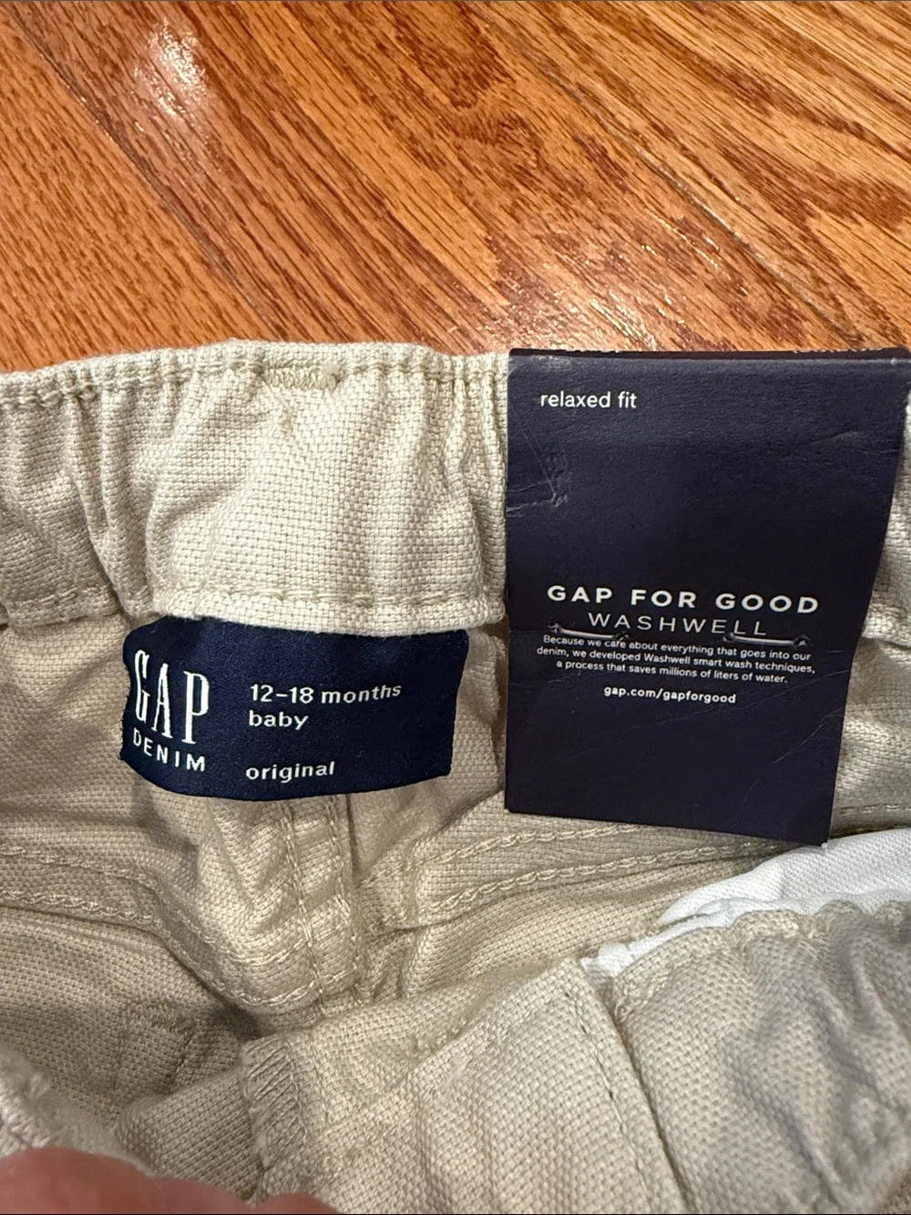 GAP soft beige